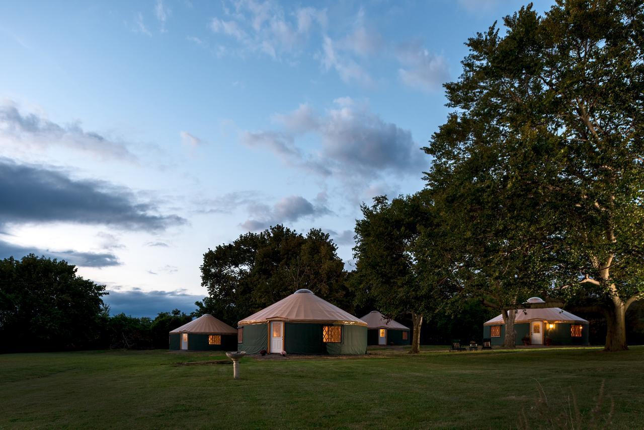 Yale Manor B&B & Yurt Glamping Kültér fotó